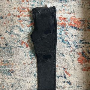 Black moto jean